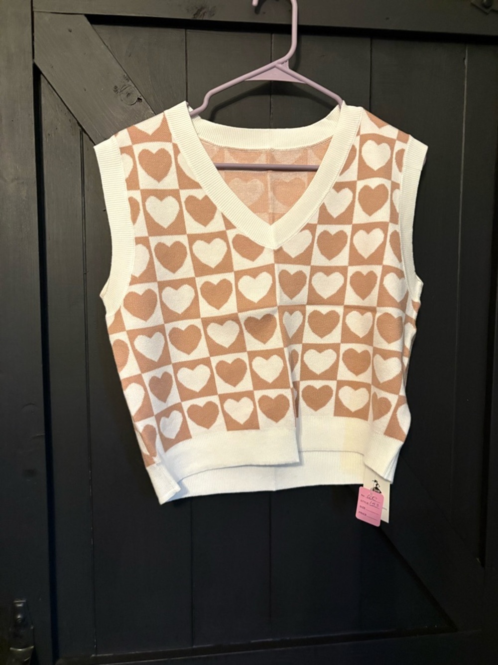 Sleeveless V-Neck Heart-Check Knit Vest - Cream & Tan